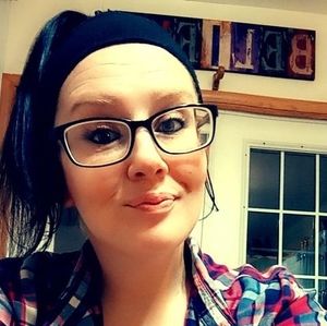 Meet your Posher, Raquel